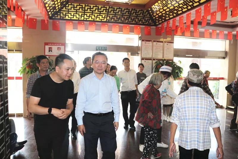 株洲市人民政府副市長楊勝躍一行蒞臨株洲海福祥養(yǎng)老護(hù)理院調(diào)研老齡健康工作