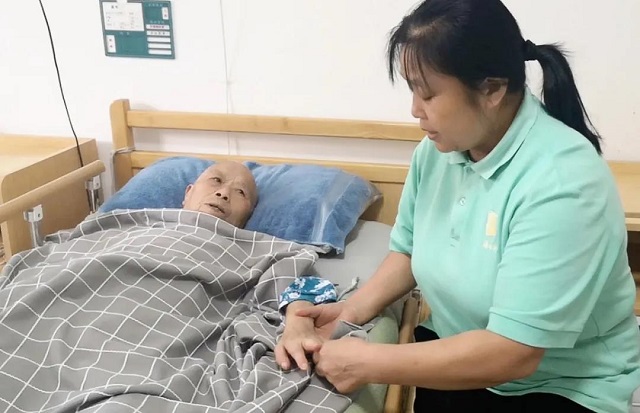 確認過眼神，是最美的護理人