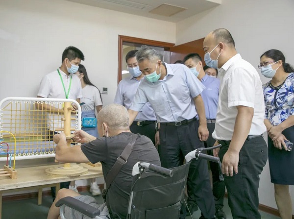 國家衛(wèi)生健康委老齡健康司調研組蒞臨湘潭海福祥調研長護險工作