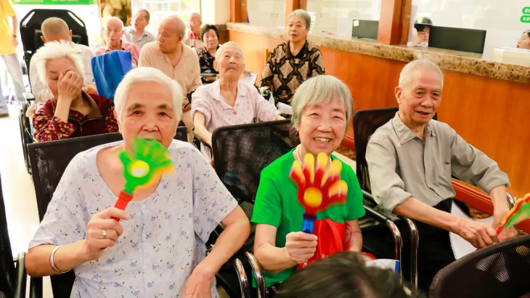 海福祥丨情滿中秋 愛灑養(yǎng)老院中秋節(jié)活動(dòng)